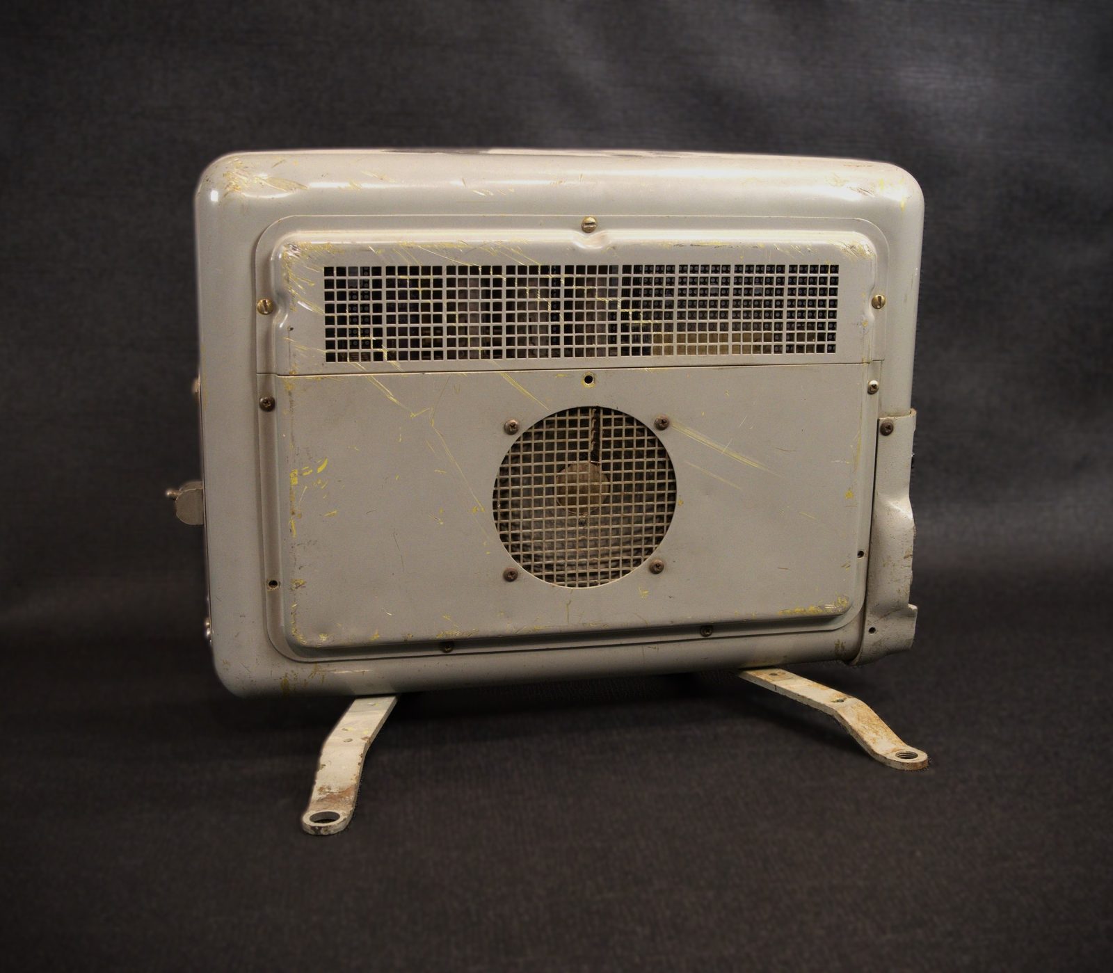 BELL & HOWELL AQ2 "Space Heater"