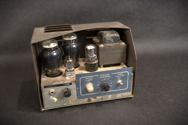 BELL & HOWELL LITTLE PIG
