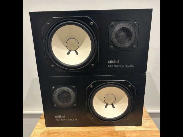 YAMAHA NS-10M